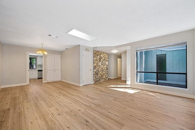 5638 Cypress Point Dr, Citrus Heights, CA 95610