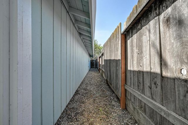 5638 Cypress Point Dr, Citrus Heights, CA 95610