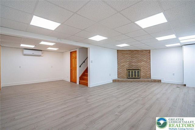 3442 Hickory Circle, South Whitehall Twp, PA 18103