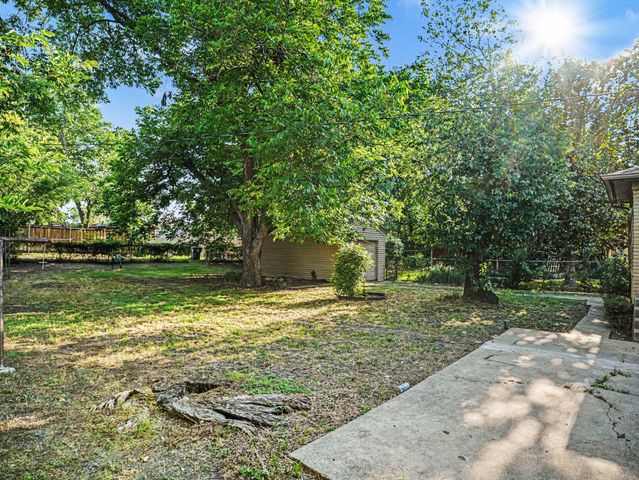 5918 Overlook Drive, Dallas, TX 75227
