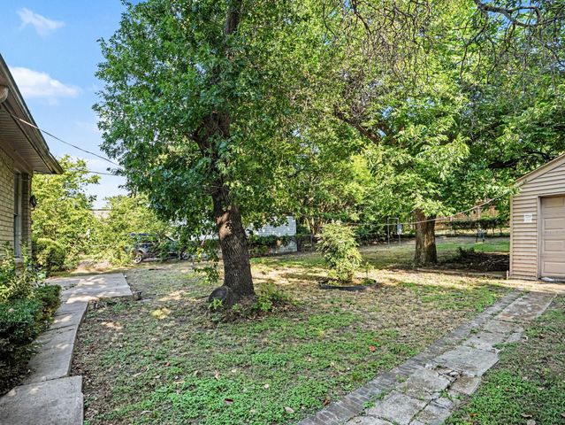5918 Overlook Drive, Dallas, TX 75227