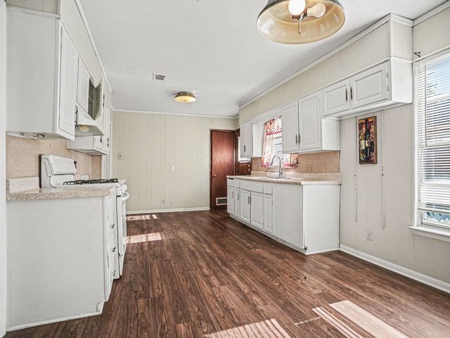 5918 Overlook Drive, Dallas, TX 75227