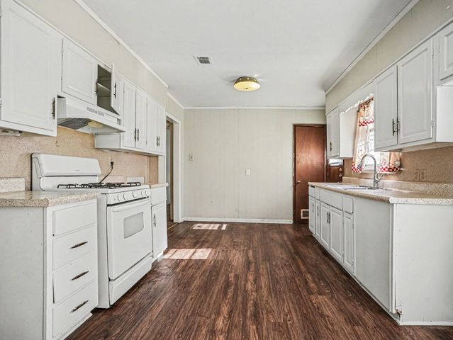 5918 Overlook Drive, Dallas, TX 75227