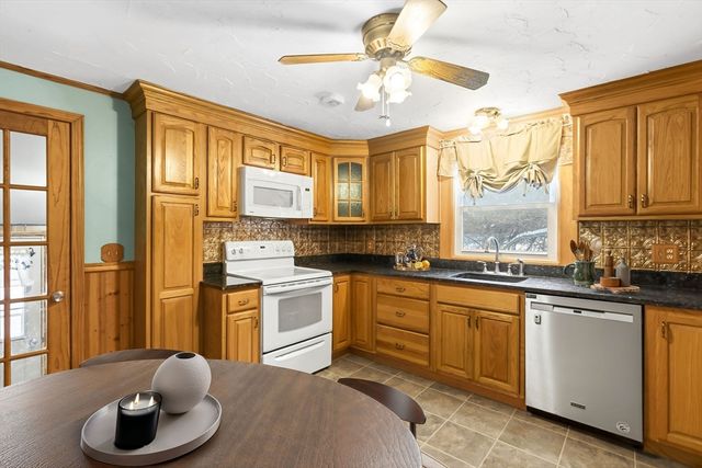 131 Depot Road, Templeton, MA 01438