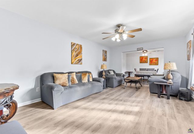 121 Crestwood Rd, Warner Robins, GA 31093