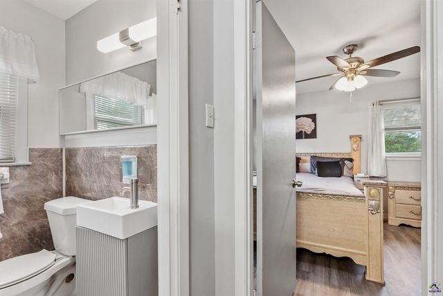 121 Crestwood Rd, Warner Robins, GA 31093