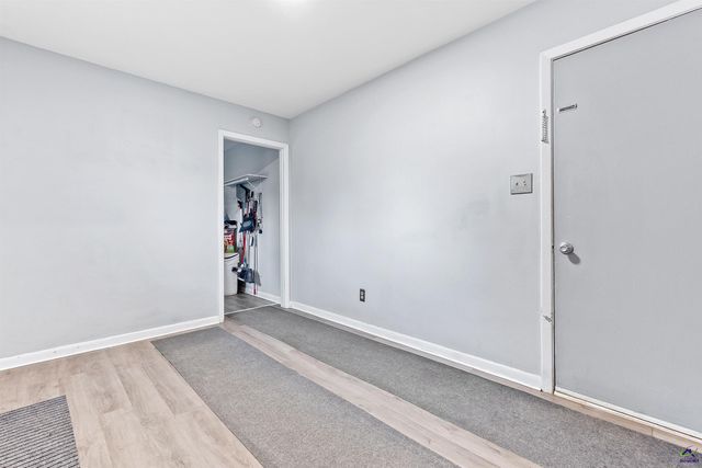 121 Crestwood Rd, Warner Robins, GA 31093