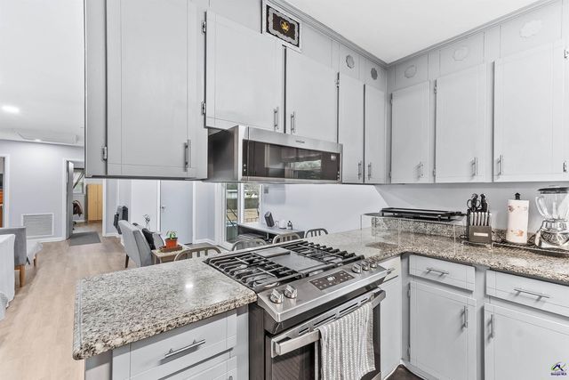 121 Crestwood Rd, Warner Robins, GA 31093