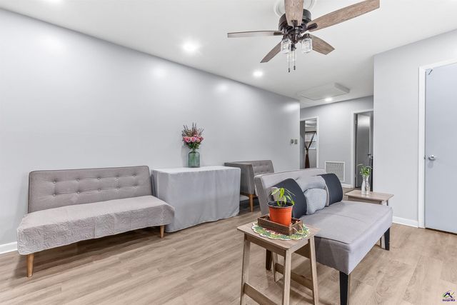 121 Crestwood Rd, Warner Robins, GA 31093