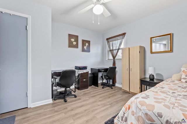 121 Crestwood Rd, Warner Robins, GA 31093