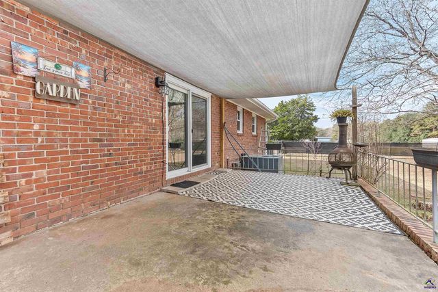 121 Crestwood Rd, Warner Robins, GA 31093