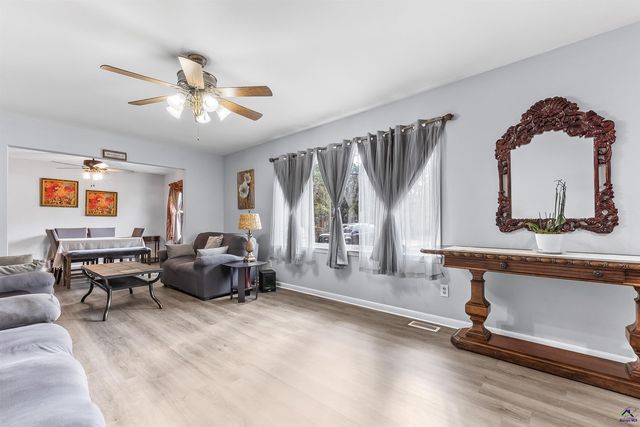 121 Crestwood Rd, Warner Robins, GA 31093