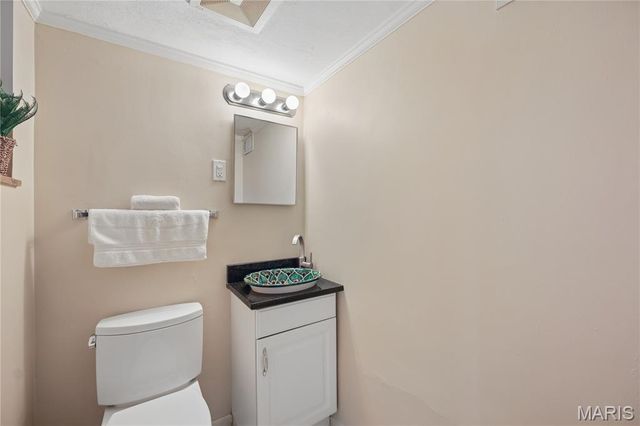 7509 Gannon Avenue, University City, MO 63130