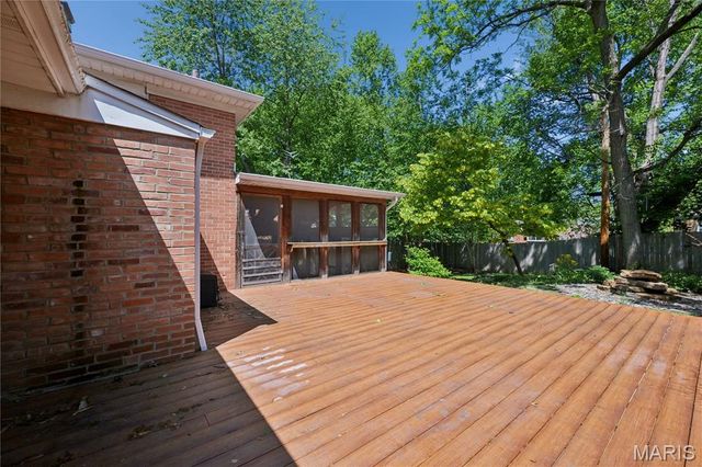 7509 Gannon Avenue, University City, MO 63130