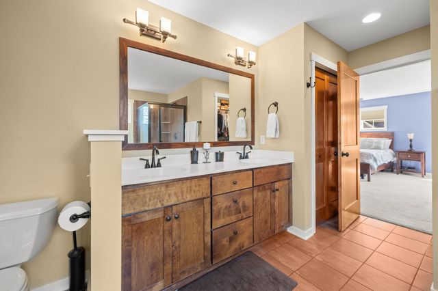 15858 Drawstone Trail, Apple Valley, MN 55124