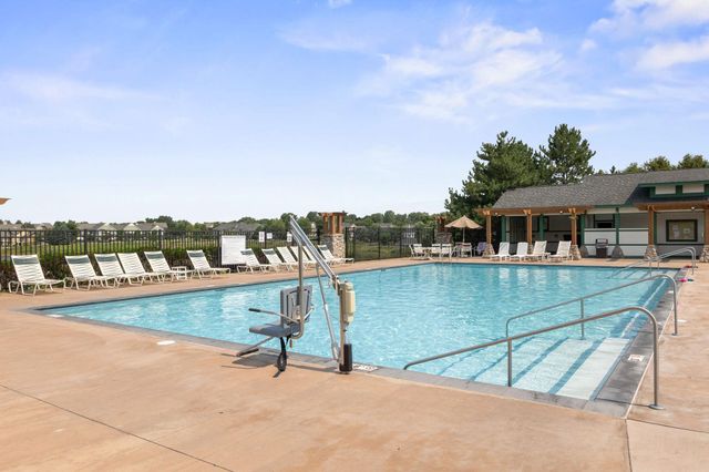 15858 Drawstone Trail, Apple Valley, MN 55124