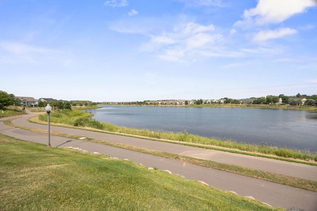 15858 Drawstone Trail, Apple Valley, MN 55124