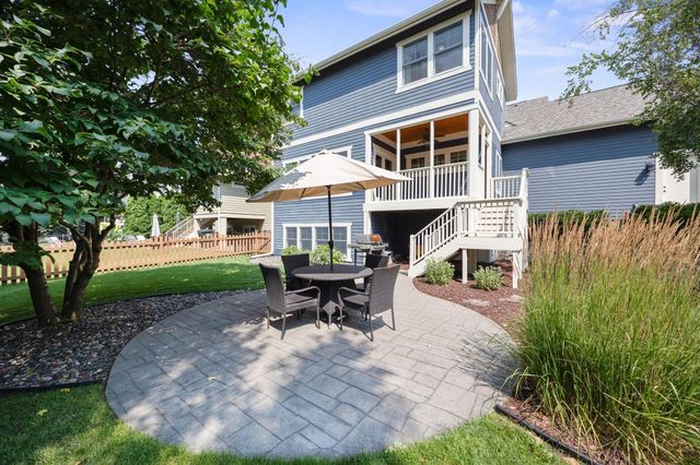 15858 Drawstone Trail, Apple Valley, MN 55124