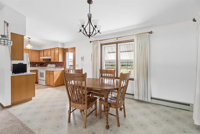 N2580 COUNTY ROAD A, Appleton, WI 54913