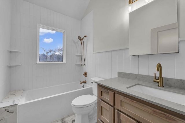 718 Tyler Street, Waco, TX 76704