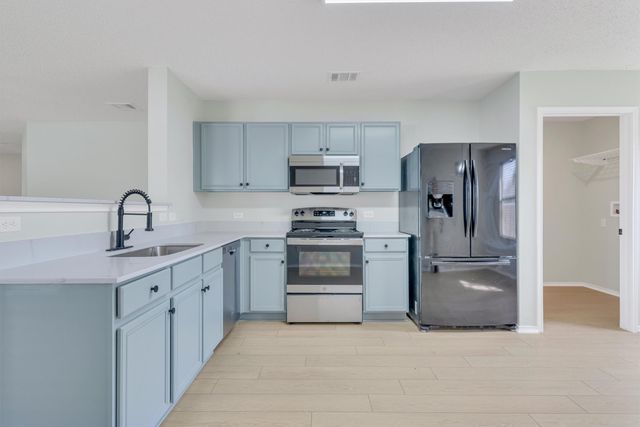 131 Sandlewood Drive, Terrell, TX 75160
