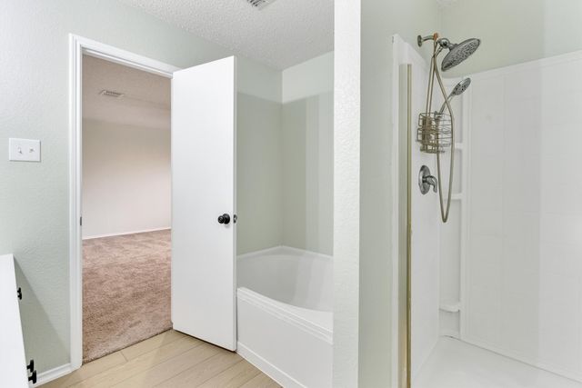 131 Sandlewood Drive, Terrell, TX 75160