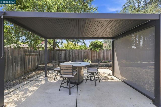 214 Turnstone Dr, Livermore, CA 94551