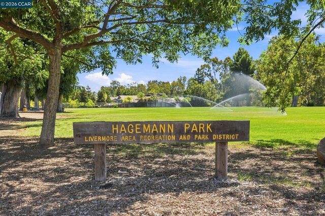 214 Turnstone Dr, Livermore, CA 94551