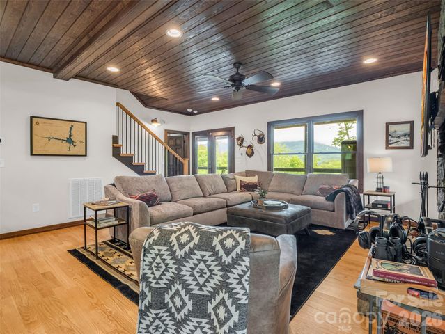 139 Picnic Point Road, Lake Lure, NC 28746