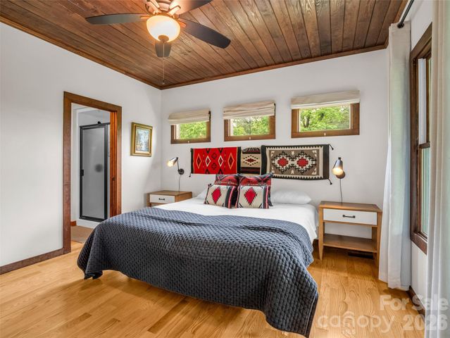 139 Picnic Point Road, Lake Lure, NC 28746