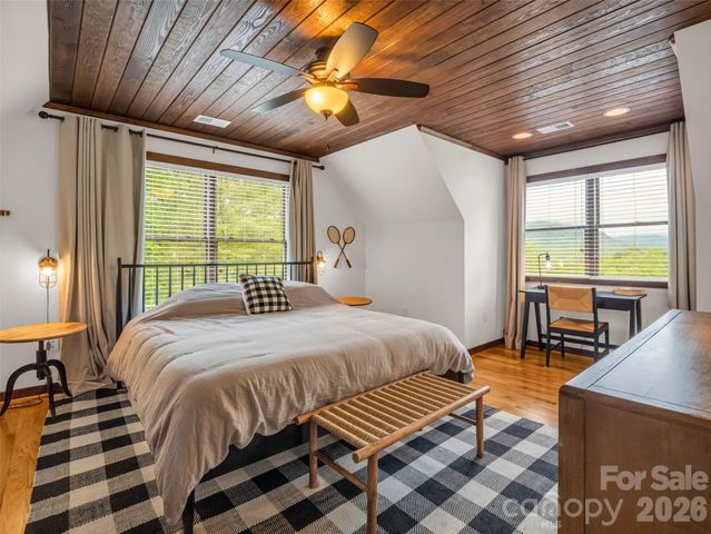 139 Picnic Point Road, Lake Lure, NC 28746