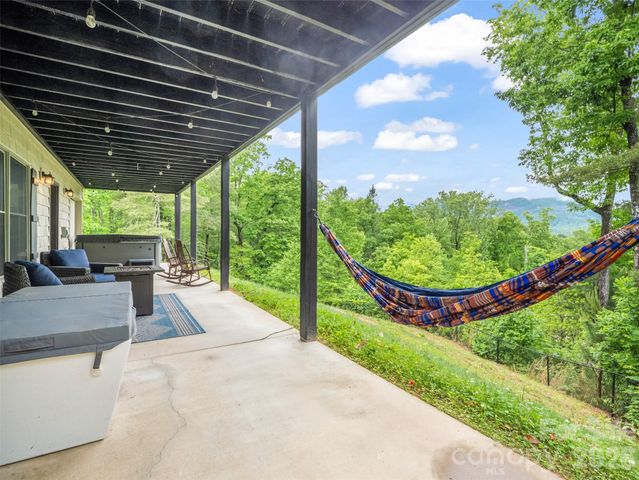 139 Picnic Point Road, Lake Lure, NC 28746