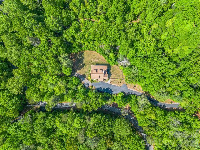 139 Picnic Point Road, Lake Lure, NC 28746