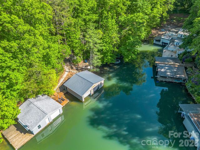 139 Picnic Point Road, Lake Lure, NC 28746