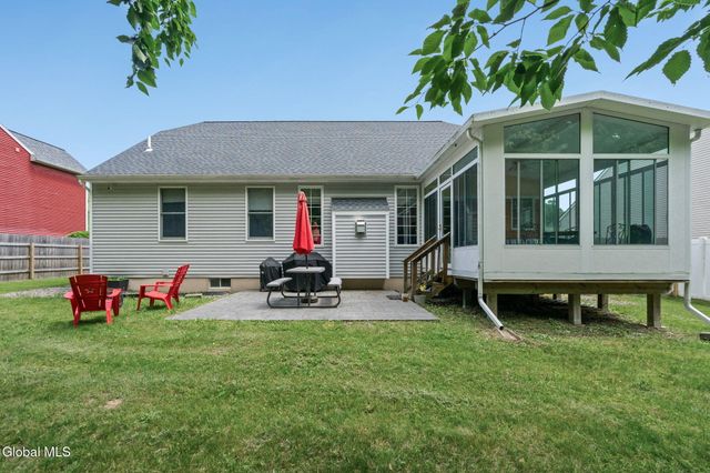 30 Lupine Drive, Malta, NY 12020