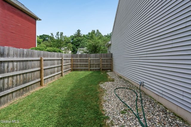 30 Lupine Drive, Malta, NY 12020