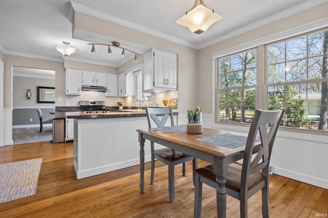 50820 Heather Hill Lane, Granger, IN 46530