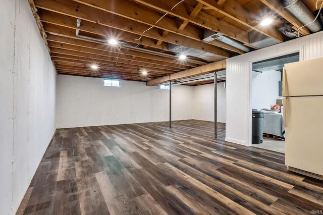 50820 Heather Hill Lane, Granger, IN 46530