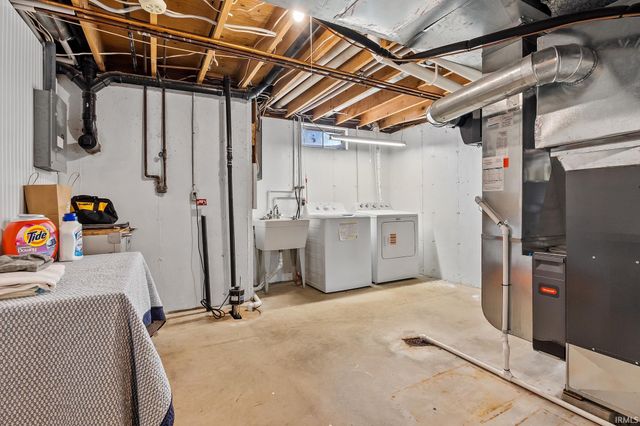 50820 Heather Hill Lane, Granger, IN 46530