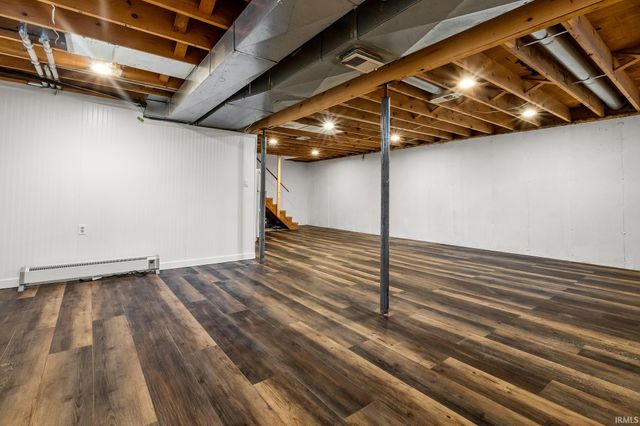 50820 Heather Hill Lane, Granger, IN 46530