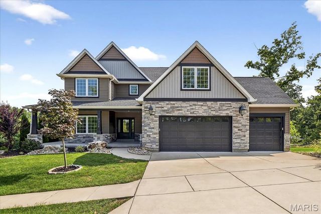 2029 Lily Avenue, Kirkwood, MO 63122