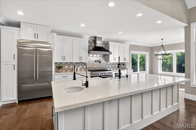 2029 Lily Avenue, Kirkwood, MO 63122