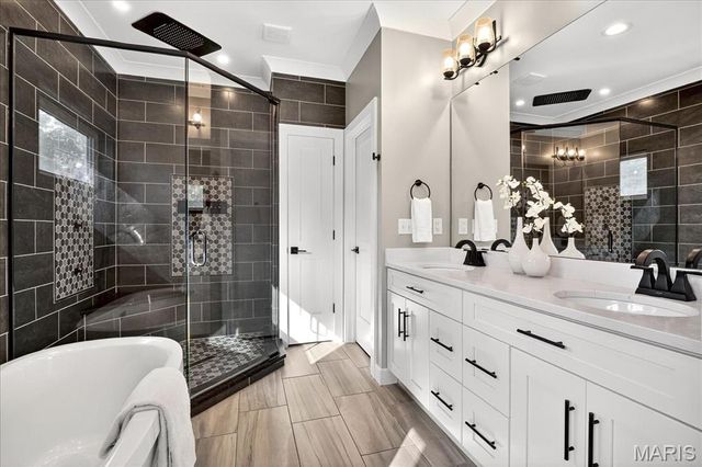 2029 Lily Avenue, Kirkwood, MO 63122