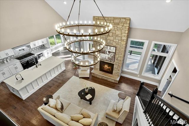 2029 Lily Avenue, Kirkwood, MO 63122