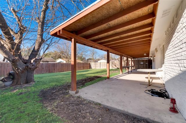 1522 Deepwood Drive, Garland, TX 75040