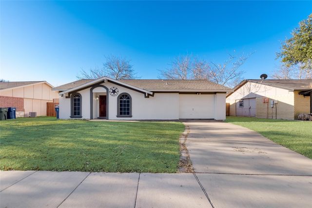 1522 Deepwood Drive, Garland, TX 75040