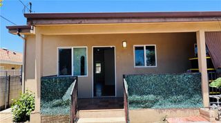 15049 15051 La Mesa, Los Angeles, CA 91342