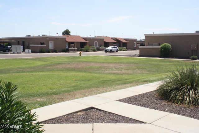 501 W HONONEGH Drive 4, Phoenix, AZ 85027