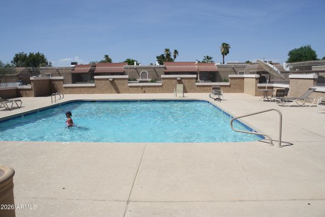 501 W HONONEGH Drive 4, Phoenix, AZ 85027