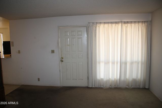 501 W HONONEGH Drive 4, Phoenix, AZ 85027